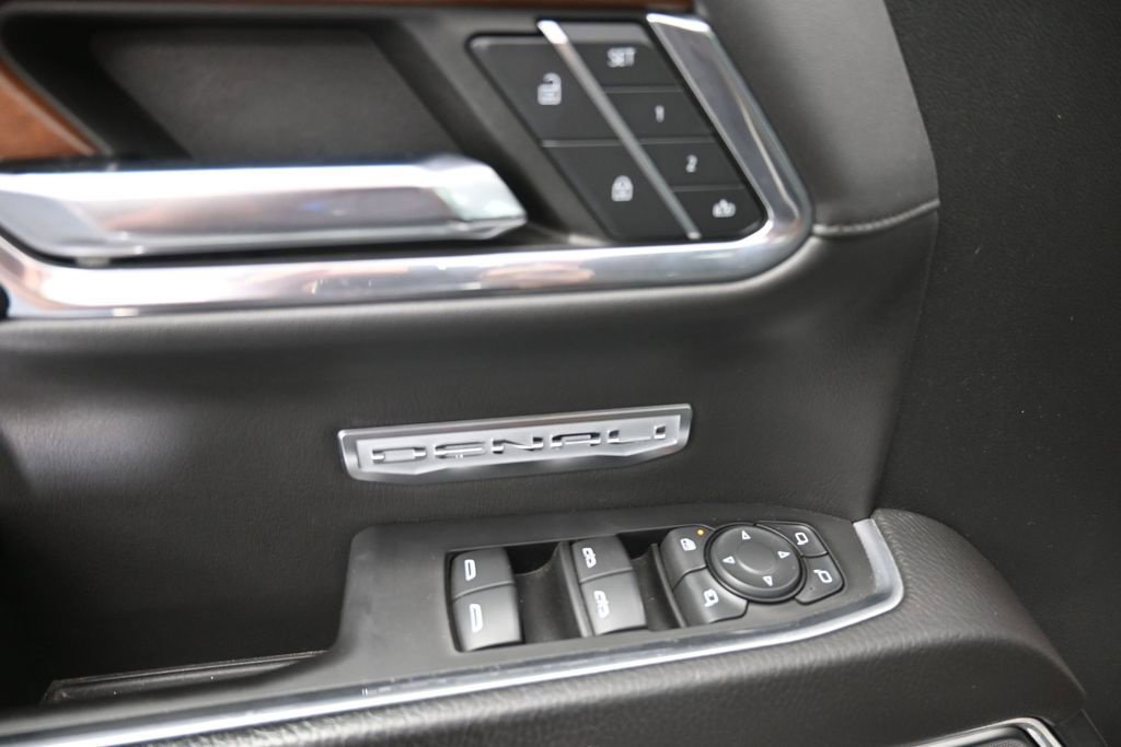 Used 2023 GMC Sierra 1500 Denali AWD/4WD image 25