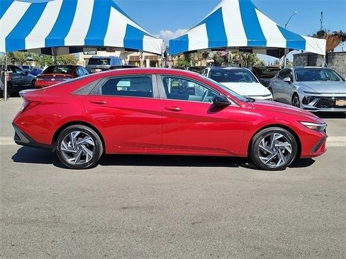 New 2025 Hyundai Elantra Sport image 22