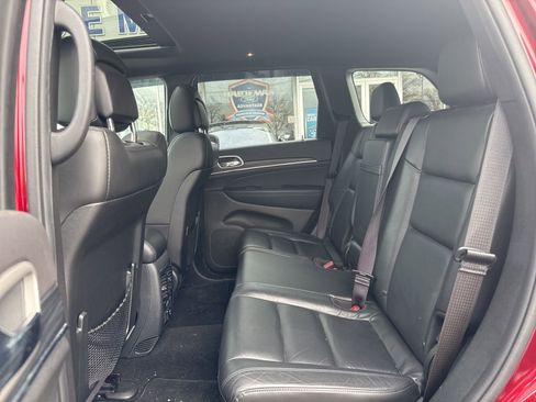 Used 2020 Jeep Grand Cherokee Limited w/ Premium Lighting Group image 8