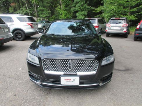 Used 2018 Lincoln Continental AWD w/ Equipment Group 500A image 2