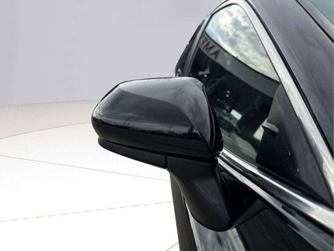 Used 2021 Toyota Camry LE image 10