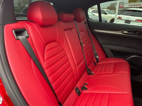 Used 2023 Alfa Romeo Stelvio Veloce image 26