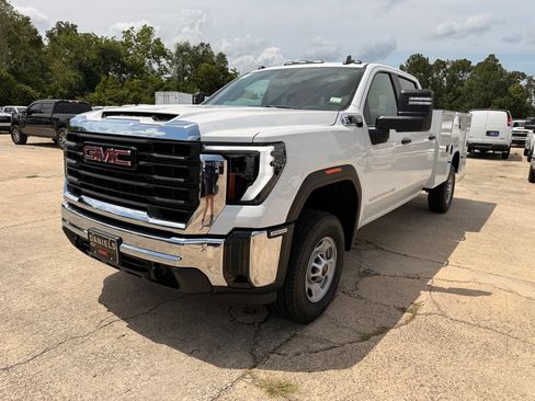 New 2026 GMC Sierra 2500 Pro w/ Convenience Package AWD/4WD image 1
