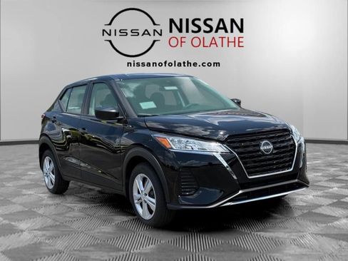 Certified 2025 Nissan Kicks Play S image 27