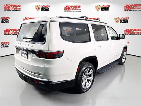 Used 2022 Jeep Wagoneer Series II image 17