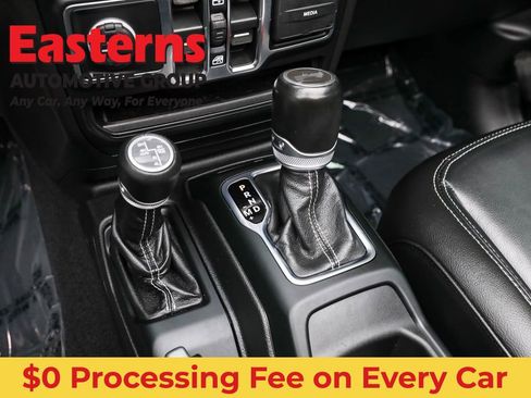 Used 2021 Jeep Wrangler Unlimited Sahara w/ Cold Weather Group AWD/4WD image 13