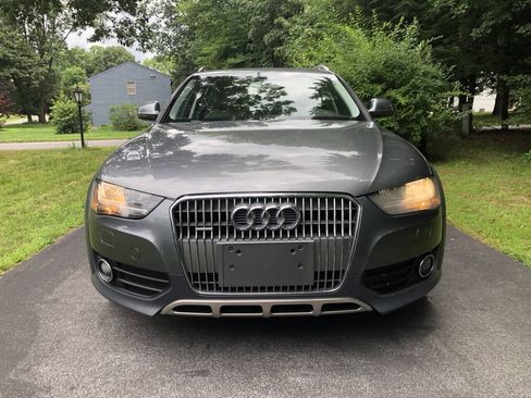 Used 2013 Audi A4 Premium AWD/4WD image 2
