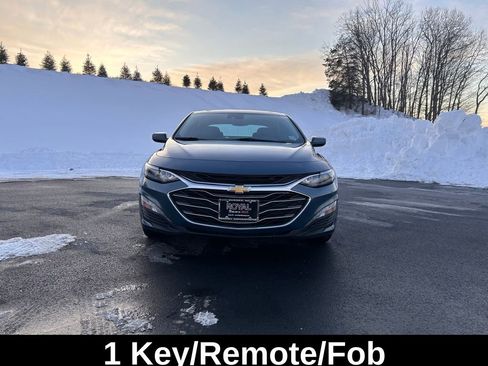 Certified 2024 Chevrolet Malibu LT image 2