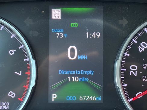 Used 2022 Toyota RAV4 LE image 25