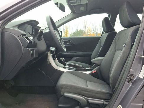 Used 2016 Honda Accord LX image 17