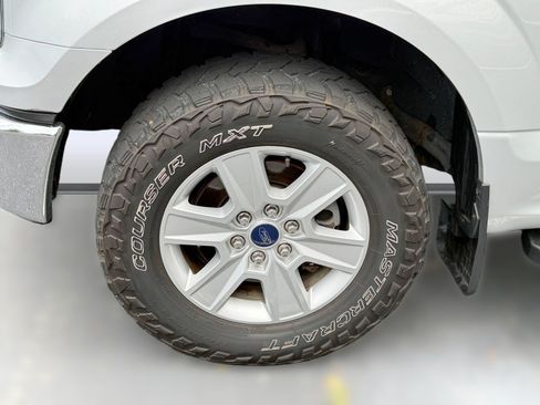 Used 2016 Ford F150 XLT w/ Heavy-Duty Payload Package AWD/4WD image 9