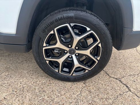 Used 2025 Jeep Compass Limited AWD/4WD image 30
