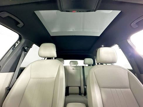 Used 2022 Volkswagen Tiguan SE R-Line image 20