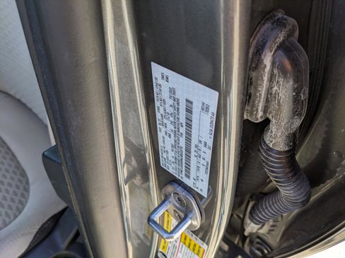 Used 2022 Ford Escape SE image 42