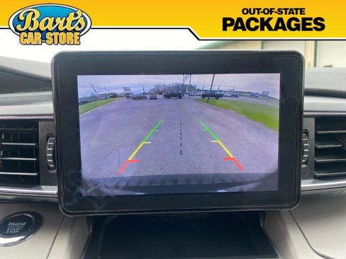 Used 2022 Ford Explorer XLT w/ Equipment Group 202A AWD/4WD image 36