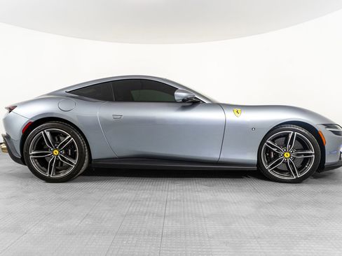 Certified 2022 Ferrari Roma image 8