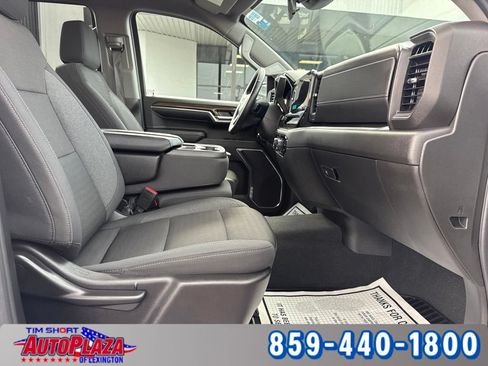 Used 2024 Chevrolet Silverado 1500 LT AWD/4WD image 45
