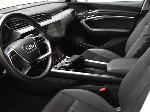 Used 2021 Audi e-tron Premium Plus w/ Premium Plus Package image 20