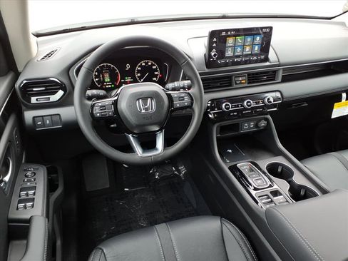 New 2025 Honda Pilot EX-L image 10