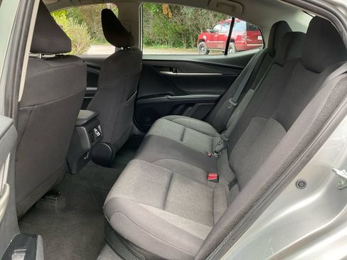 Used 2025 Toyota Camry LE FWD image 28