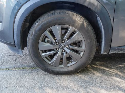 Used 2022 Nissan Pathfinder SV image 6