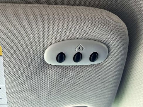 Certified 2023 Ford Edge Titanium image 32