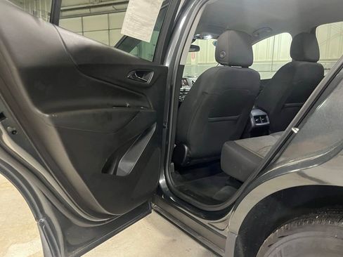 Used 2021 Chevrolet Equinox LT w/ Driver Convenience Package AWD/4WD image 24