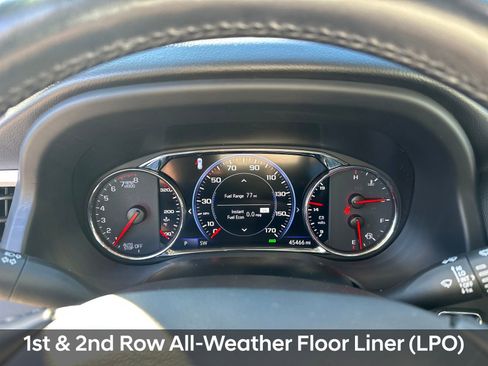 Used 2020 GMC Acadia SLT w/ Driver Alert Package II image 19