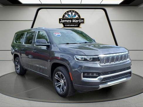 Used 2024 Jeep Grand Wagoneer L 4WD image 3