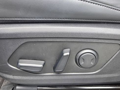 Used 2026 Kia Sorento S w/ S Panoramic Sunroof Package FWD image 11