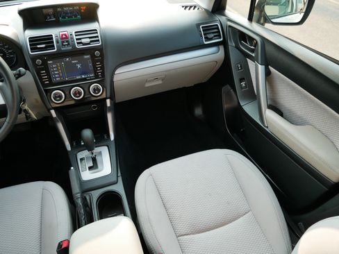 Used 2018 Subaru Forester 2.5i Premium AWD/4WD image 11