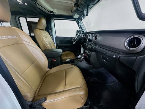 Used 2022 Jeep Wrangler Unlimited Rubicon w/ Steel Bumper Group image 12