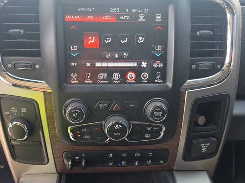 Used 2014 RAM 2500 Laramie AWD/4WD image 6