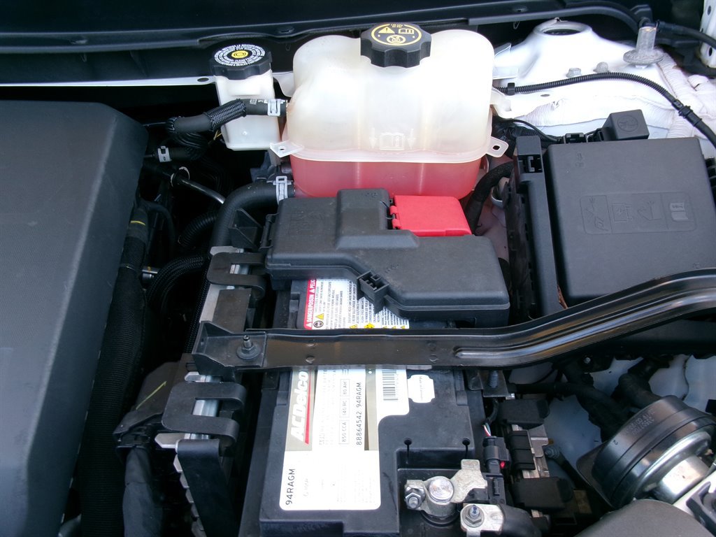 Used 2020 Chevrolet Traverse Premier FWD image 45