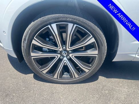 Used 2023 Volvo XC60 T8 Ultimate w/ Climate Package AWD/4WD image 7