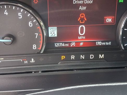 Used 2021 Ford Explorer XLT w/ Equipment Group 202A AWD/4WD image 24