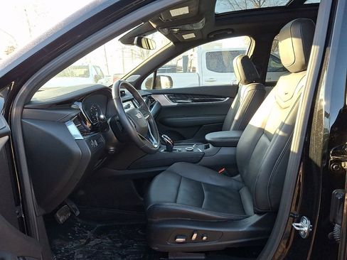 Used 2024 Cadillac XT6 Premium Luxury w/ LPO, Floor Liner Package image 13