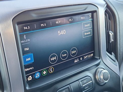 Used 2019 GMC Sierra 1500 SLE w/ SLE Value Package image 18