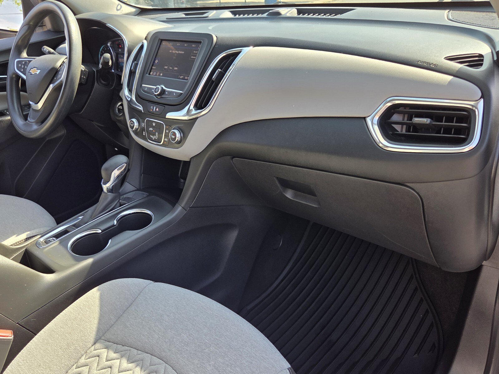 Certified 2022 Chevrolet Equinox LS w/ LS Convenience Package FWD image 16