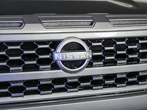 New 2025 Nissan Frontier SV image 3