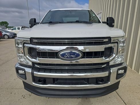 Used 2020 Ford F250 XLT w/ XLT Value Package AWD/4WD image 3