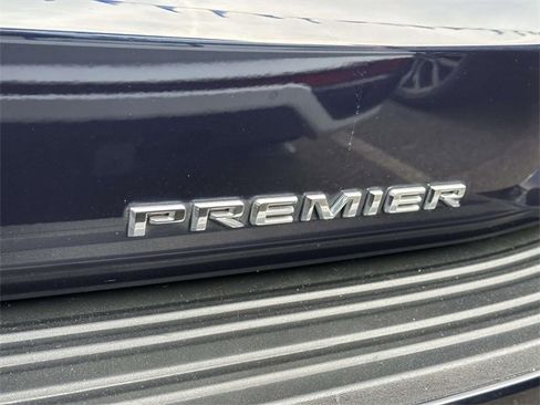Used 2023 Chevrolet Tahoe Premier image 11