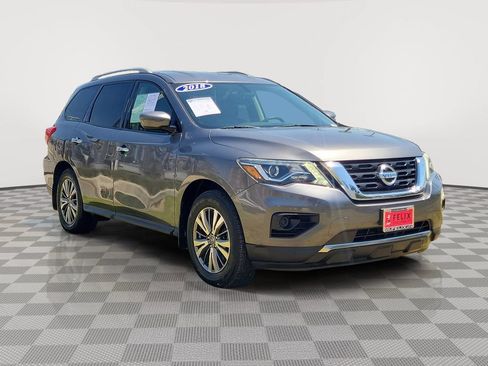 Used 2018 Nissan Pathfinder S FWD image 3