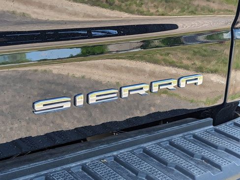 New 2026 GMC Sierra 1500 Denali w/ Denali Reserve Package AWD/4WD image 16