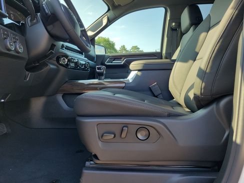 New 2026 Chevrolet Silverado 1500 RST AWD/4WD image 16