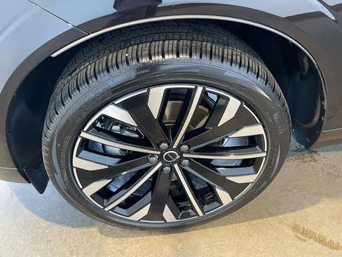 Used 2026 Volvo XC60 T8 Ultra w/ Protection Package Premier AWD/4WD image 11