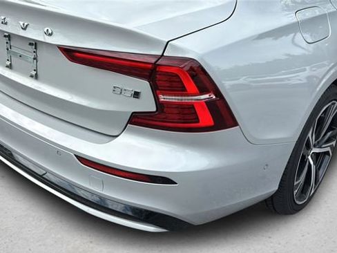 Used 2024 Volvo S60 B5 Ultimate w/ Climate Package AWD/4WD image 35