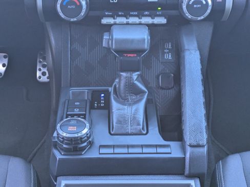 Used 2024 Toyota Tacoma TRD Sport AWD/4WD image 20