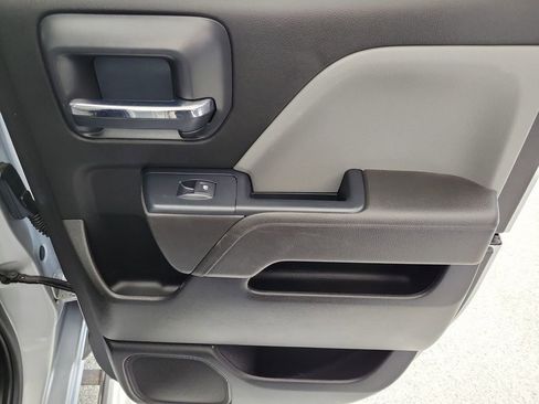 Certified 2017 Chevrolet Silverado 1500 Custom w/ Custom Convenience Package image 18