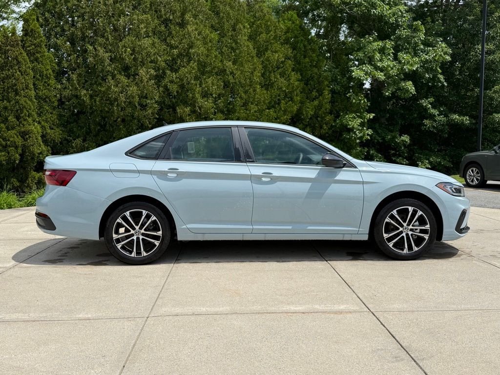 New 2026 Volkswagen Jetta Sport FWD image 7